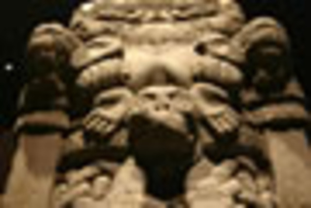 Aztecs arrive in Mexico