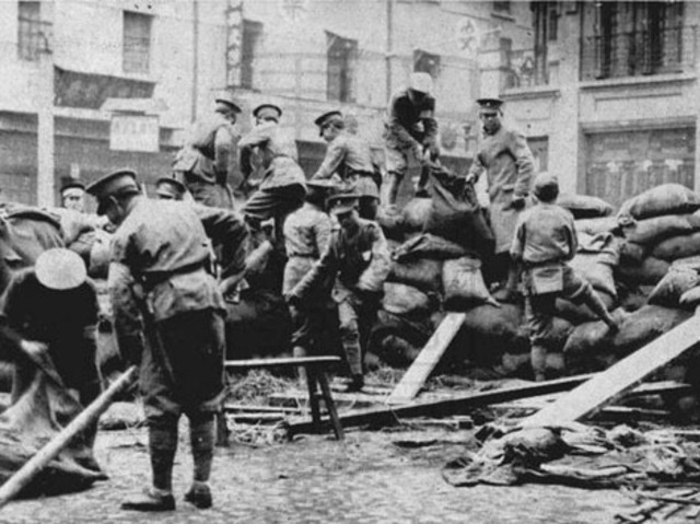Japenese troops march to Nanjing