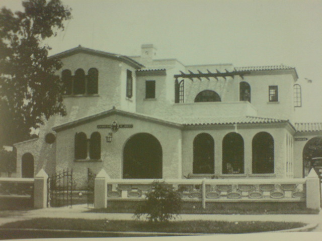 Residencia Armenteros-Estrems