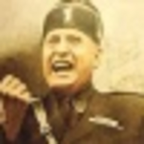 Mussolini threatens government