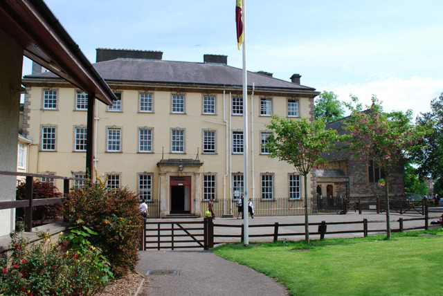 Roald Dahl Attended School