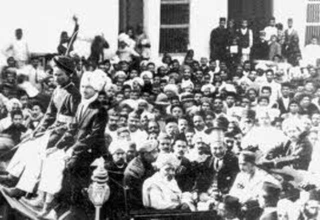 Gandhi returns to India