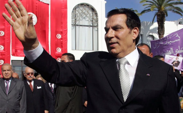 Ben Ali flees to Saudi Arabia