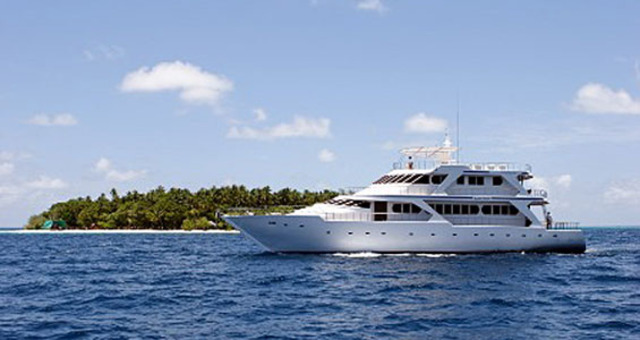 Phillip is going to leave panama on a boat