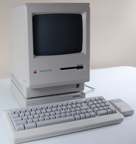 Macintosh Plus