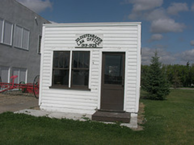 John Diefenbaker Opens a Law Office in Warsaw