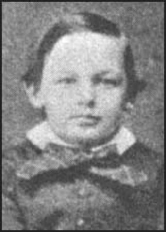 William Lincoln is born to the family.