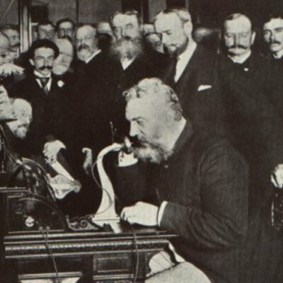 Timeline: Història de la telefonia