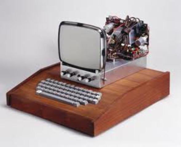 First apple computer