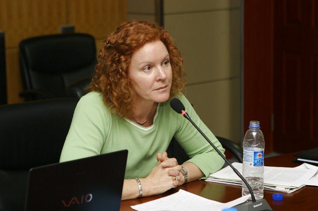 Kate Manzo estudia las deficiencias de los enfoques modernistas del desarrollo.