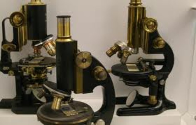 lentes de vidrio en microscopio