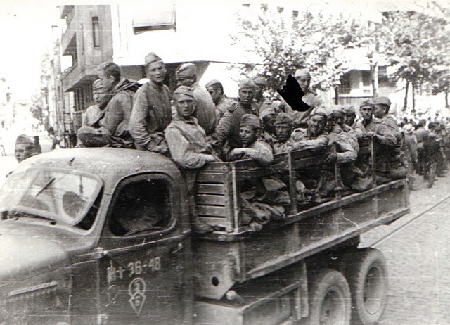 Soviet troops take Bucharest.