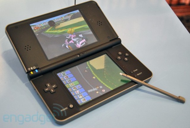 DSi XL
