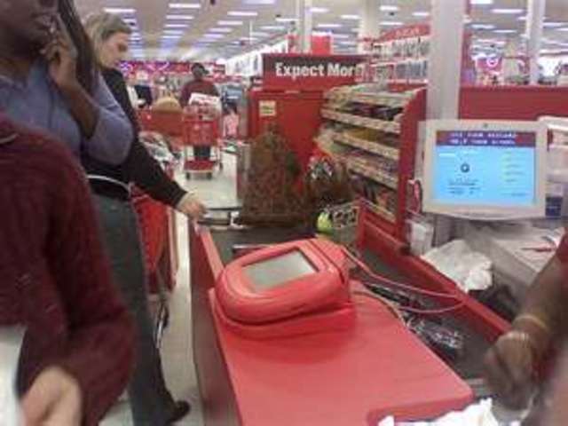 Computerized Supermarket checkouts begin to appear