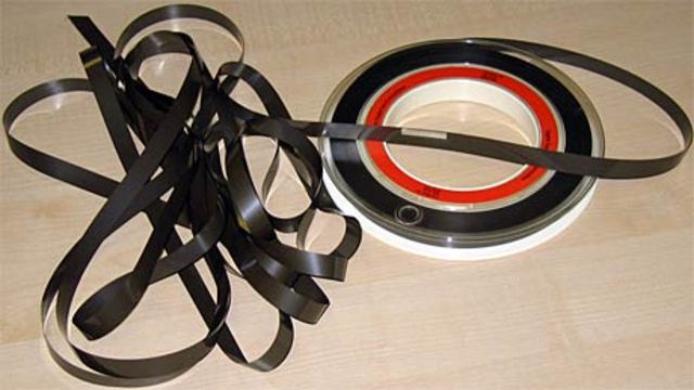 Magnetic tape
