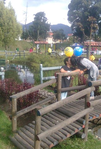 MI "MEJOR AMIGO SE CONVIRTIO EN ALGO MAS! MI NOVIO!♥ CON EL QUE LLEVO 1 AÑO Y 1 MES