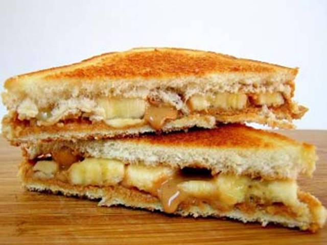 Elvis popularized the banana and peanut butter sandwich in the sixties