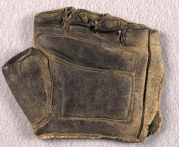 First Baseball Glove Invented