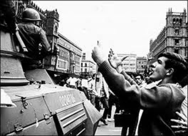 EL MOVIMIENTO DE OCTUBRE DE 1944.