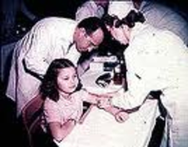 Polio vaccine created