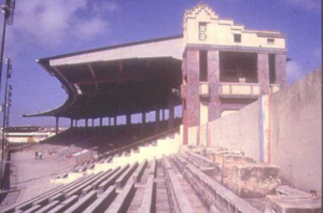 Es llamado Romelio Martinez en honor a un destacado fubolista quien murió en un accidente aéreo