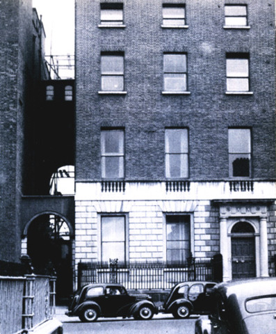 Starts attending a school called Belvedere