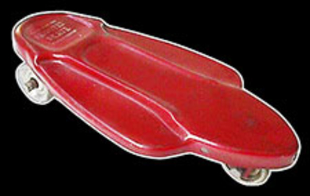 Another three-wheeled device, the "Scooter Skate"