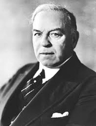 William Lyon Mackenzie King Becomes Prime Minister