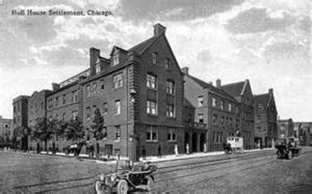 The Hull House is Founded