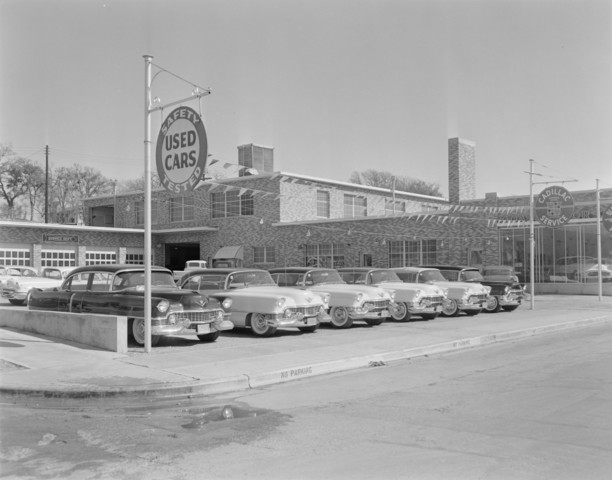 The First Motor Company formed