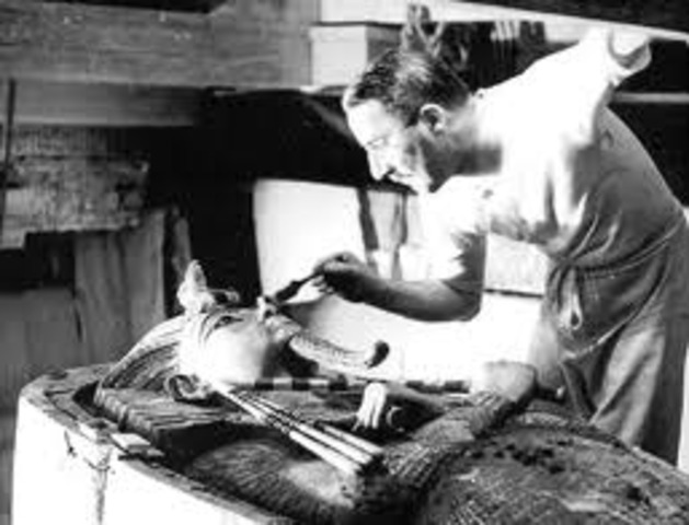 Es descobreix la tomba de tutankamón a Egipte