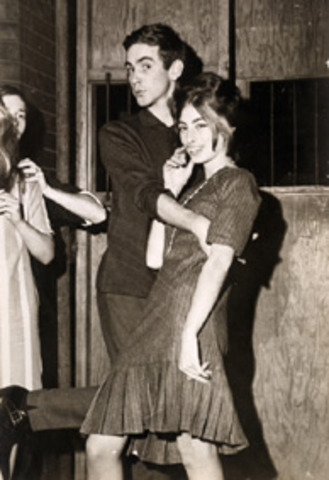 OSSIE LEAVES THE REGINAL COLLEGE OF ART IN MANCHESTER