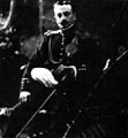 Oscar R. Benavides Larrea