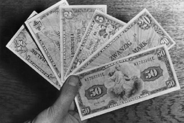 US offers North Vietnam economic aid for peace