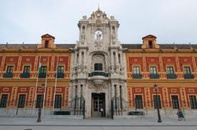 Se instaura en México la Universidad de mercaderes y el consulado de México