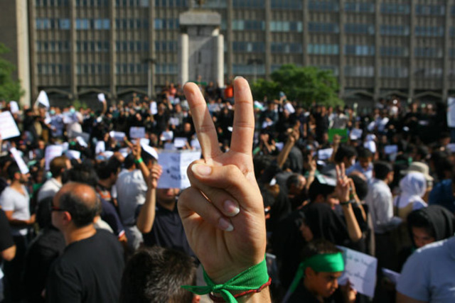 Pro-Khomeini demonstrations; revolution looms
