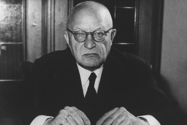 Rudolf Ameluxen wird Ministerpräsident