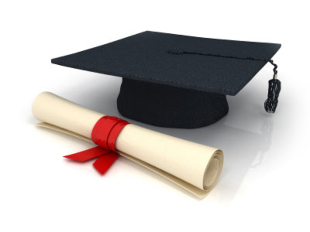 Es matricula en Filosofia i Lletres.