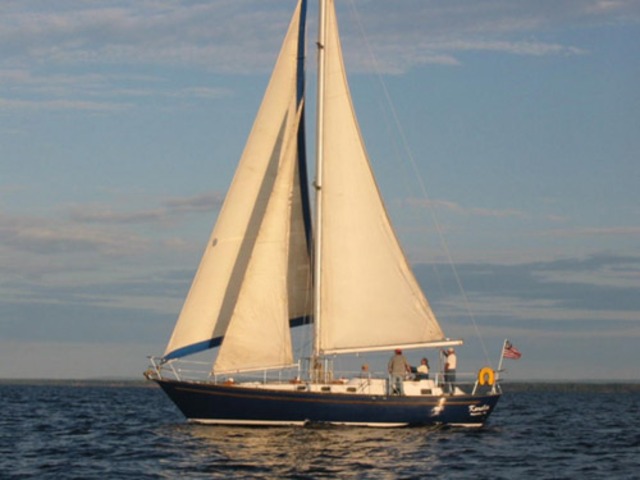 Moving on sails alone; No steam