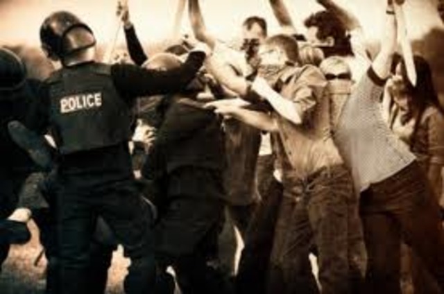 The last U.S. troops are withdrawn from Vietnam.