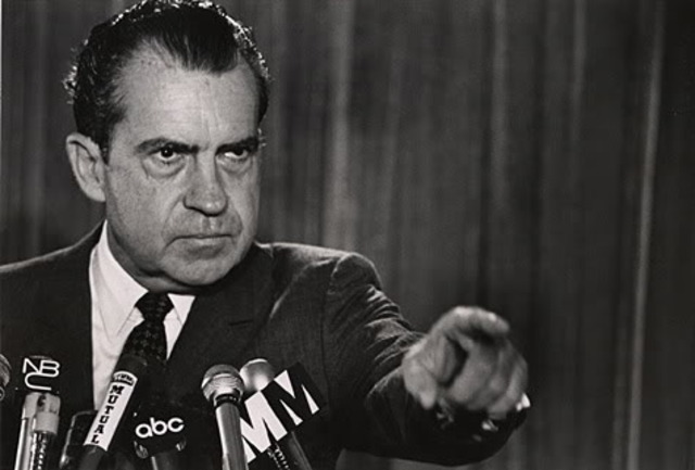 Richard Nixon f