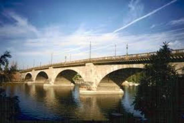 London Bridge Brought to the U.S.