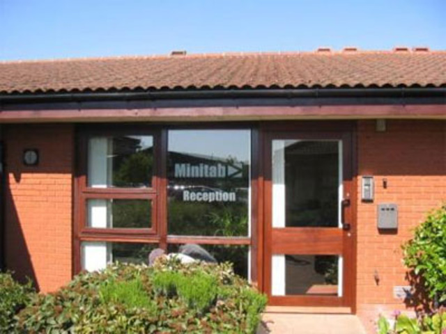 Abertura da Minitab Ltd. no Reino Unido