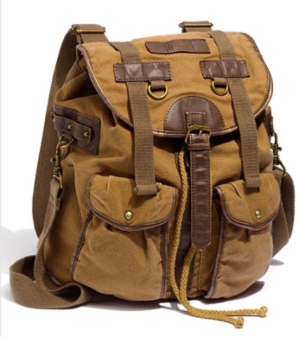 Katniss Grabs a Backpack and Runs - wl6905