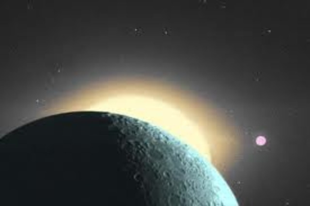 Clementine reaches the Moon!