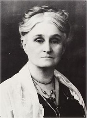 Edith Cowan becomes the First Women of Parliament