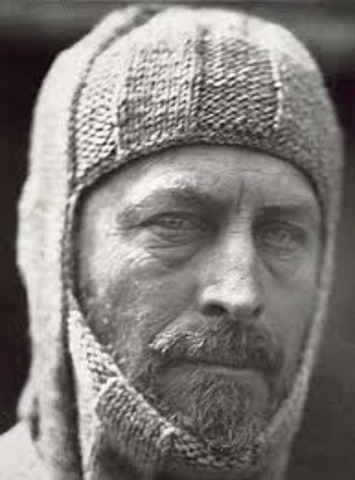 Dougals Mawson claims 42% of Antarctic.