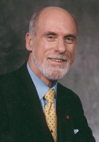 В 1980 году INWG под руководством Винтона Серфа объявила TCP/IP стандартом и представила план объединения существующих сетей, сформулировав основные его принципы