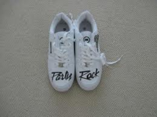 LMFAO released Party Rock EP on the iTunes music store