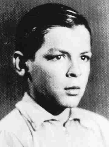 Entra a primaria saltandose 1ero inferior y superior